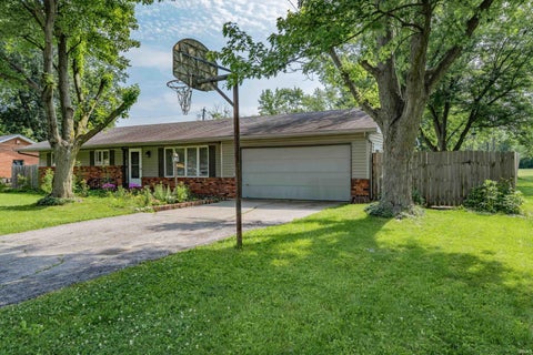 Tiny photo for 4504 Woodway Drive, Fort Wayne, IN 46835 (MLS # 202622465)