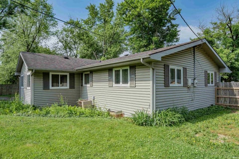 Tiny photo for 4504 Woodway Drive, Fort Wayne, IN 46835 (MLS # 202622465)