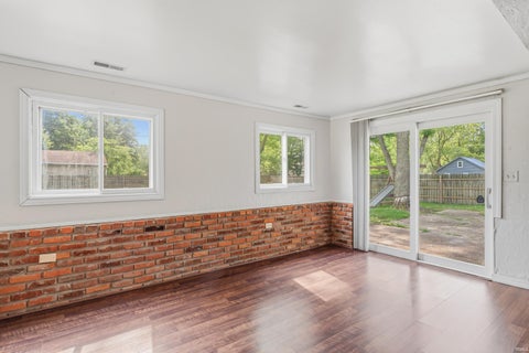 Tiny photo for 4504 Woodway Drive, Fort Wayne, IN 46835 (MLS # 202622465)