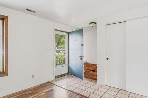 Tiny photo for 4504 Woodway Drive, Fort Wayne, IN 46835 (MLS # 202622465)
