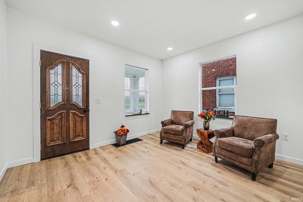 Photo of 610 W Indiana Avenue, South Bend, IN 46613 (MLS # 202613445)