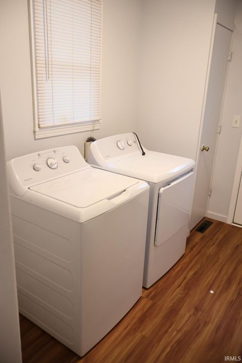 Tiny photo for 1003 High St St, Logansport, IN 46947 (MLS # 202539590)