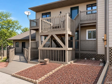 Photo of 9479 S Lake Ridge Drive #147A, Bloomington, IN 47401 (MLS # 202634354)