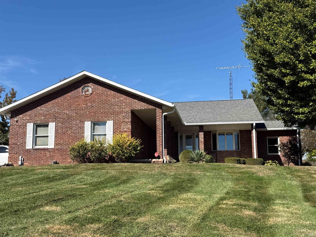 Photo of 3021 E US Highway 50, Bedford, IN 47421 (MLS # 202644512)