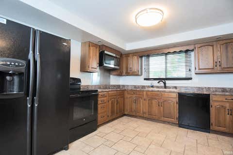 Tiny photo for 9022 Greenmeadow Drive, New Haven, IN 46774 (MLS # 202622457)