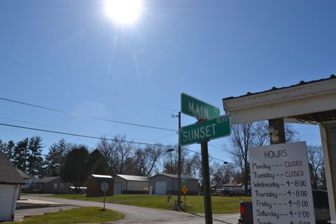 Tiny photo for 6404 N sunset Boulevard, Macy, IN 46951 (MLS # 202607715)