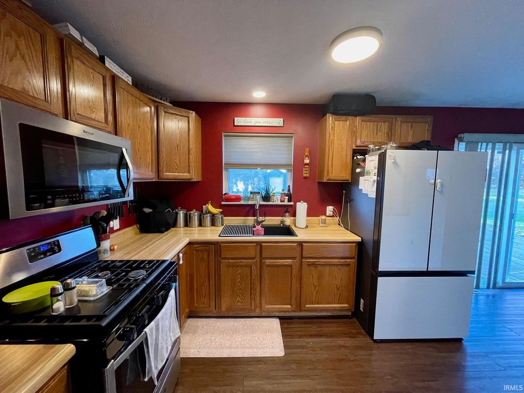 Photo of 17132 Tomahawk Trail, Plymouth, IN 46563 (MLS # 202547308)