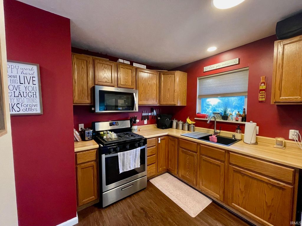 Photo of 17132 Tomahawk Trail, Plymouth, IN 46563 (MLS # 202547308)