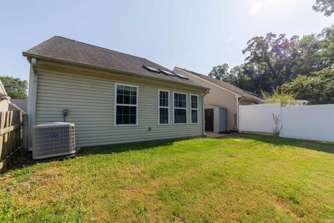 Tiny photo for 4034 Shadwell Drive, Evansville, IN 47715 (MLS # 202632255)
