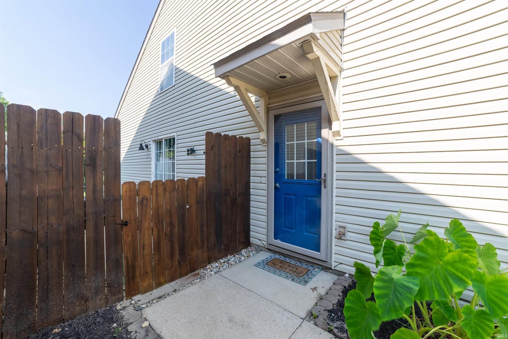 Photo of 4034 Shadwell Drive, Evansville, IN 47715 (MLS # 202632255)