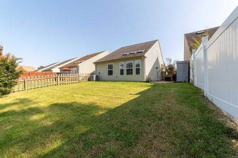 Tiny photo for 4034 Shadwell Drive, Evansville, IN 47715 (MLS # 202632255)