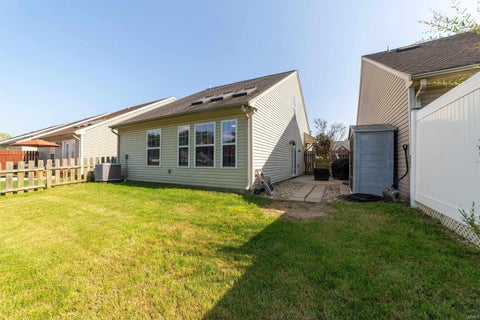 Tiny photo for 4034 Shadwell Drive, Evansville, IN 47715 (MLS # 202632255)