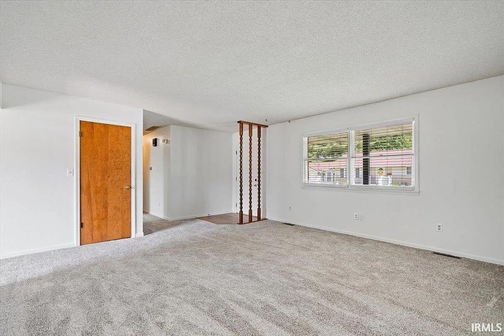 Photo of 203 E Franklin Street, Bridgeport, IL 62417 (MLS # 202605034)