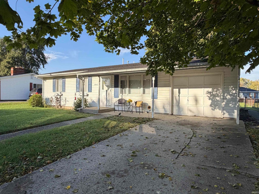 Photo of 2945 Brentwood Road, New Castle, IN 47362 (MLS # 202642603)