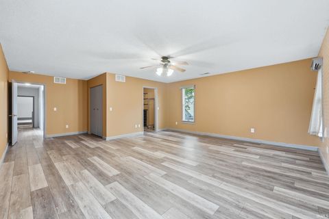 Tiny photo for 711 N Jackson Street, Auburn, IN 46706 (MLS # 202617265)