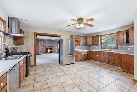 Tiny photo for 711 N Jackson Street, Auburn, IN 46706 (MLS # 202617265)