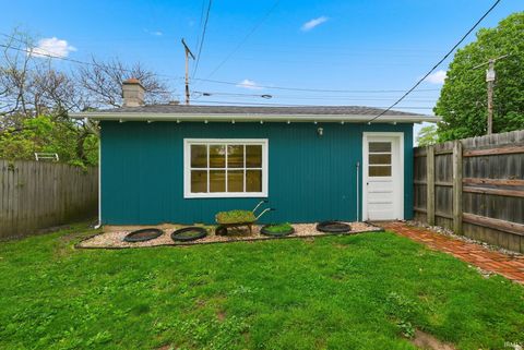 Tiny photo for 711 N Jackson Street, Auburn, IN 46706 (MLS # 202617265)