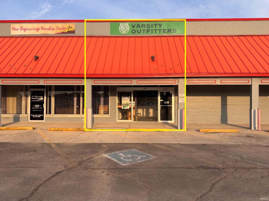 Photo of 2113 S Memorial Drives, New Castle, IN 47362 (MLS # 202634643)