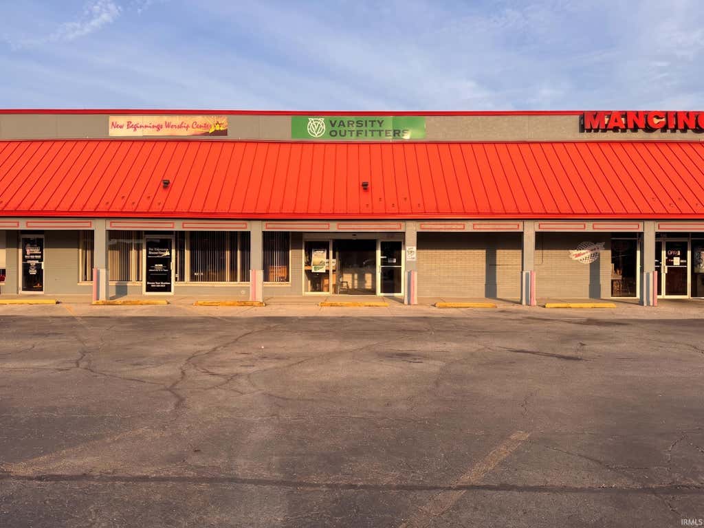 Photo of 2113 S Memorial Drives, New Castle, IN 47362 (MLS # 202634643)