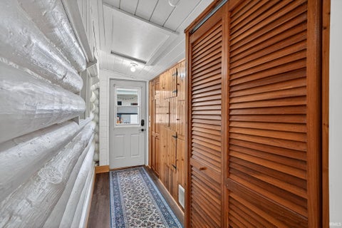 Tiny photo for 4457 N. Sullivan Road, Leesburg, IN 46538 (MLS # 202619133)