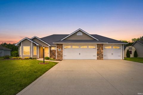 Photo of 17004 Hamptons Parkway, New Haven, IN 46774 (MLS # 202618015)