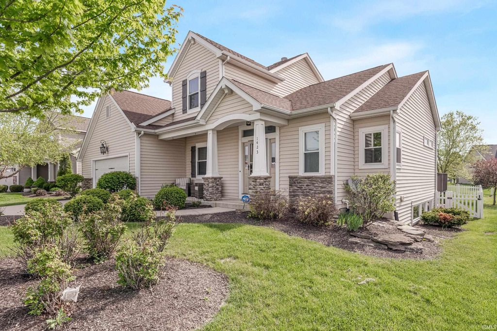 Photo of 1423 Cypress Spring Drive, Fort Wayne, IN 46814 (MLS # 202615128)