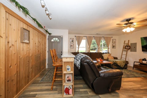 Tiny photo for 2131 County Road 60, Auburn, IN 46706 (MLS # 202642183)
