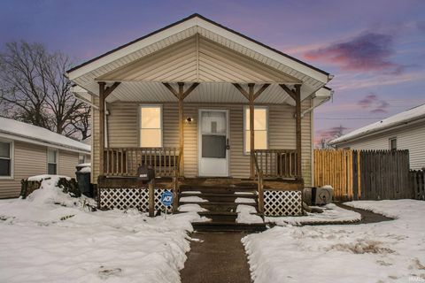 Photo of 1710 E Calvert Street, South Bend, IN 46613 (MLS # 202548722)