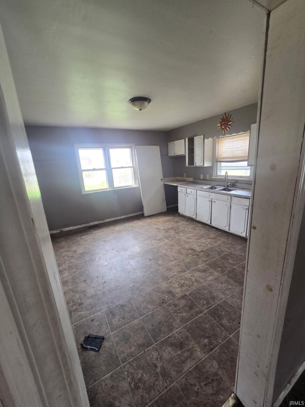 Photo of 1813 Kendall Street, South Bend, IN 46613 (MLS # 202612586)