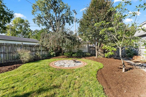Tiny photo for 1225 Crescent Avenue, Fort Wayne, IN 46805 (MLS # 202642244)