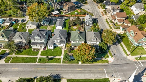 Tiny photo for 1225 Crescent Avenue, Fort Wayne, IN 46805 (MLS # 202642244)