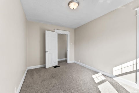 Tiny photo for 1225 Crescent Avenue, Fort Wayne, IN 46805 (MLS # 202642244)