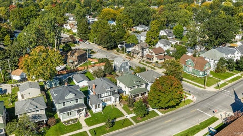 Tiny photo for 1225 Crescent Avenue, Fort Wayne, IN 46805 (MLS # 202642244)