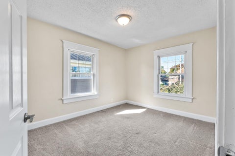 Tiny photo for 1225 Crescent Avenue, Fort Wayne, IN 46805 (MLS # 202642244)