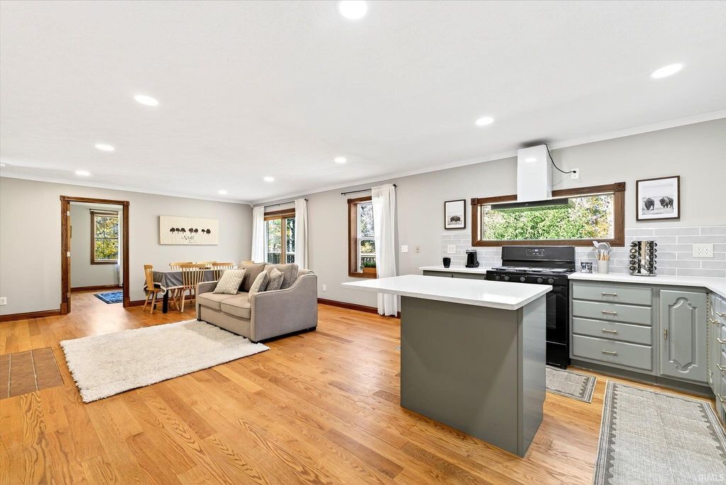 Photo of 4975 E 46, Bloomington, IN 47401 (MLS # 202617685)