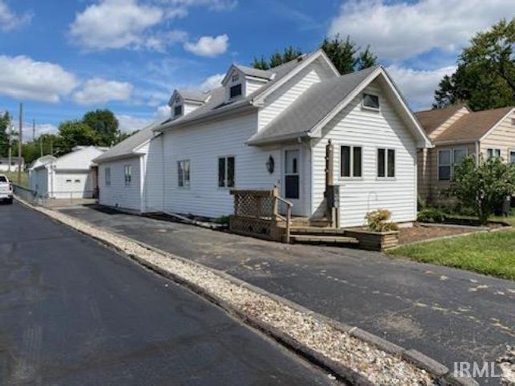 Photo of 730 lillian Avenue, Fort Wayne, IN 46808 (MLS # 202600728)