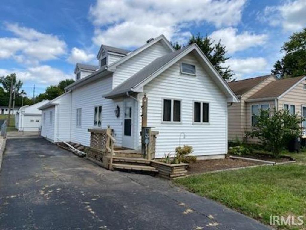 Photo of 730 lillian Avenue, Fort Wayne, IN 46808 (MLS # 202600728)