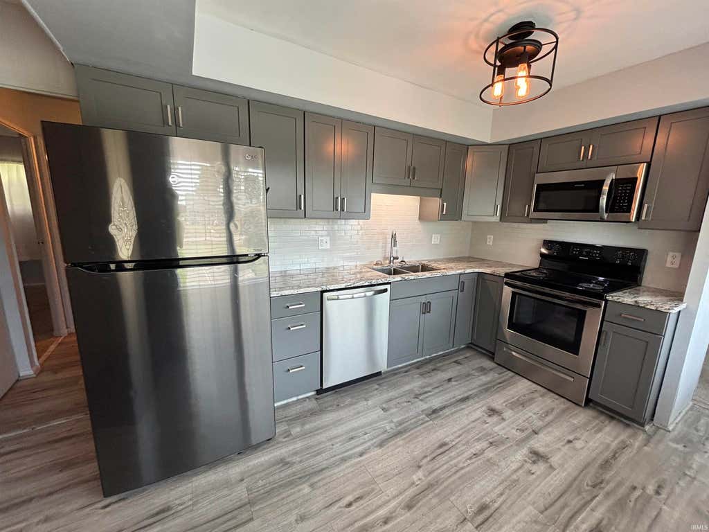 Photo of 20 S 20th Street, Vincennes, IN 47591 (MLS # 202631822)