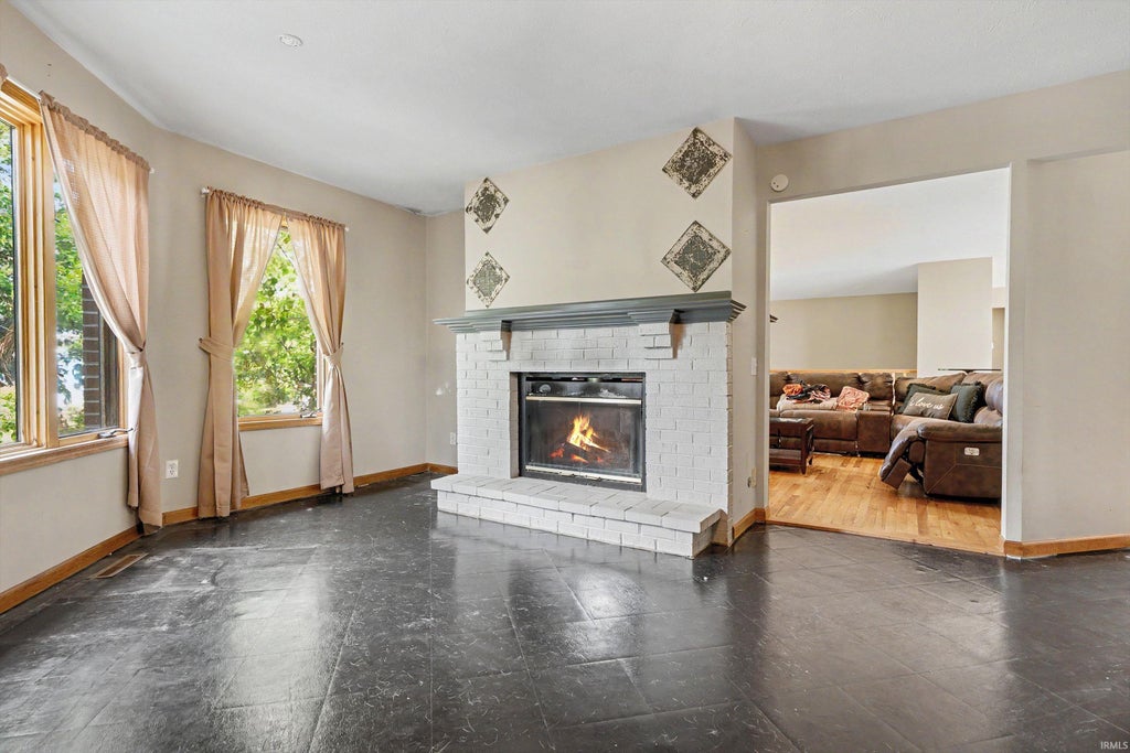 Photo of 13200 Fountain Court, Granger, IN 46530 (MLS # 202638551)
