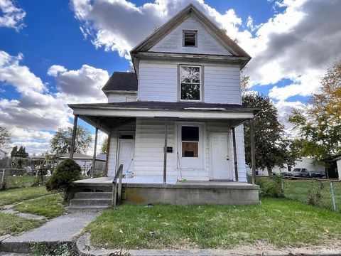 Photo of 435 Washington Street, Logansport, IN 46947 (MLS # 202543418) Photo of 435 Washington Street, Logansport, IN 46947 (MLS # 202543418)