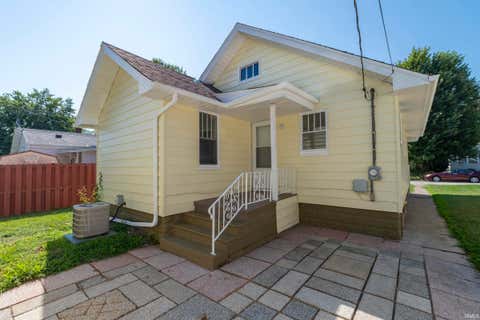 Tiny photo for 310 E Edgar Avenue, Mishawaka, IN 46545 (MLS # 202631499)