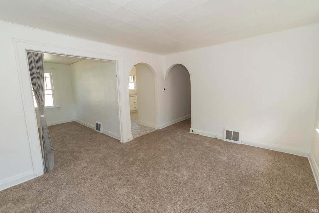 Photo of 310 E Edgar Avenue, Mishawaka, IN 46545 (MLS # 202631499)