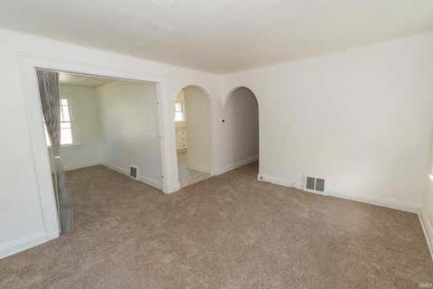Tiny photo for 310 E Edgar Avenue, Mishawaka, IN 46545 (MLS # 202631499)