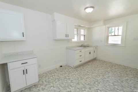 Tiny photo for 310 E Edgar Avenue, Mishawaka, IN 46545 (MLS # 202631499)