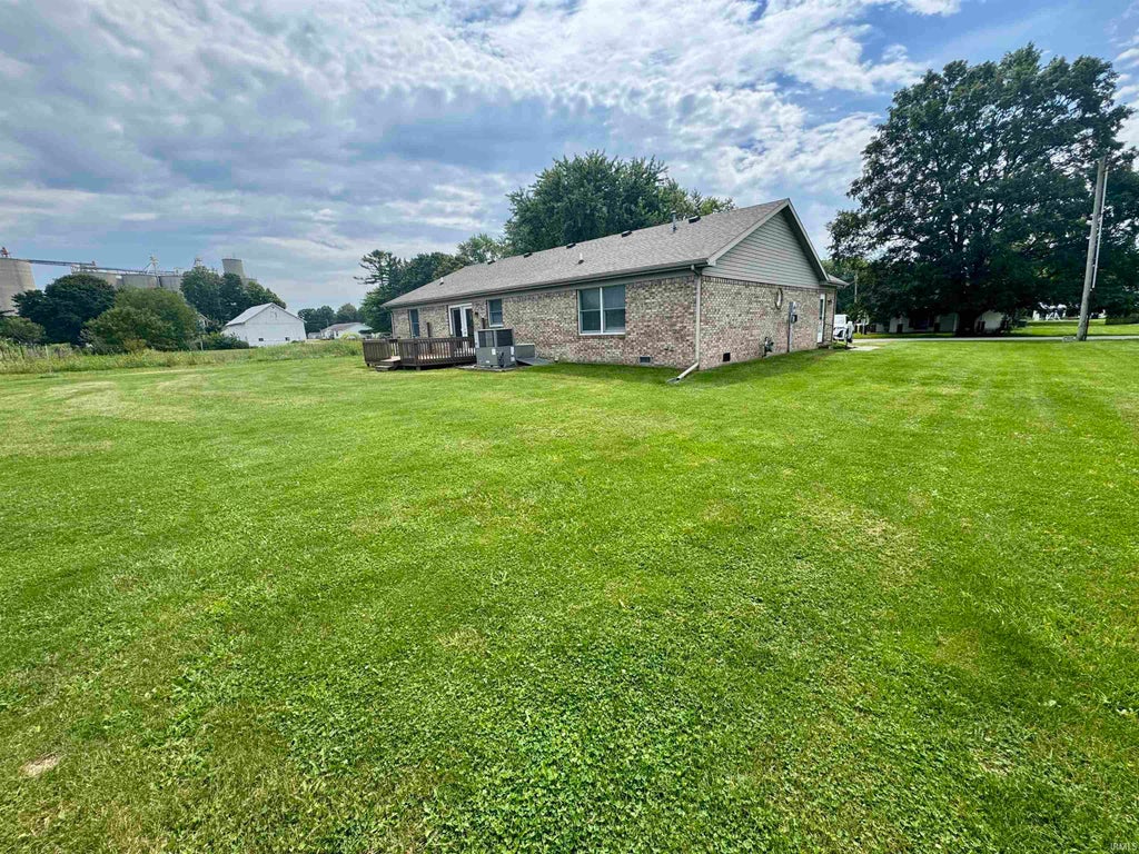 Photo of 700 W Bridle Lane, Oakville, IN 47367 (MLS # 202635862)