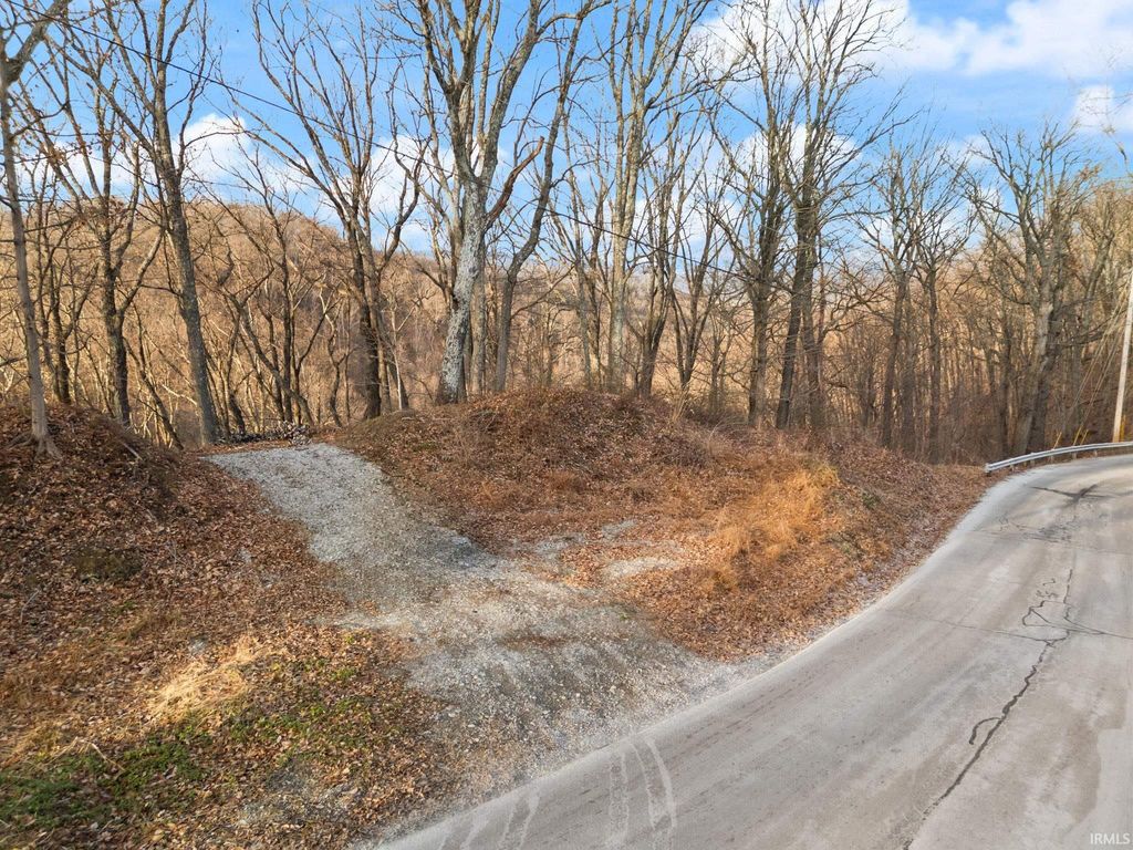 Photo of 0 N Skyline Drive, New Albany, IN 47150 (MLS # 202549258)