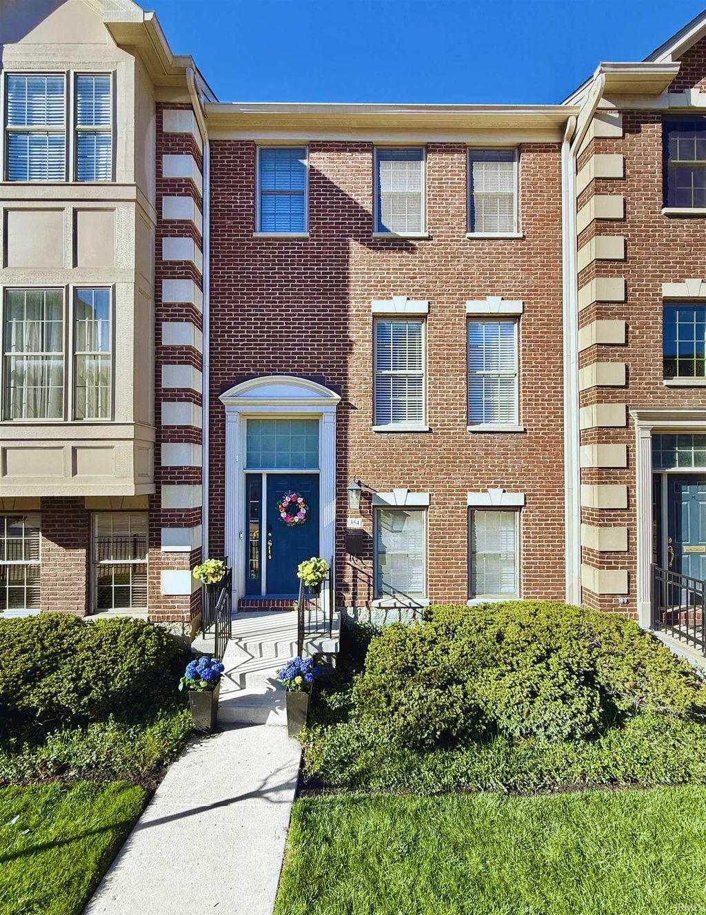 Photo of 354 E Ohio Street, Indianapolis, IN 46204 (MLS # 202611136)