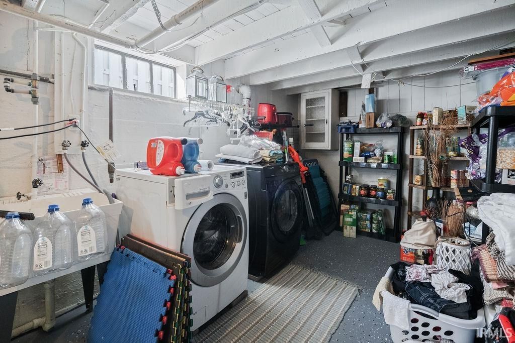 Photo of 419 W Defenbaugh Street, Kokomo, IN 46902 (MLS # 202607440)