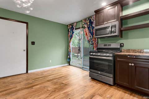 Tiny photo for 434 N Harding Avenue, Mishawaka, IN 46544 (MLS # 202632770)