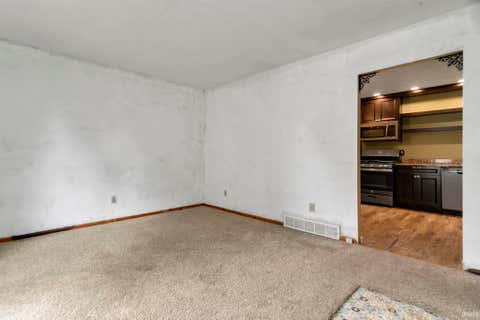 Tiny photo for 434 N Harding Avenue, Mishawaka, IN 46544 (MLS # 202632770)